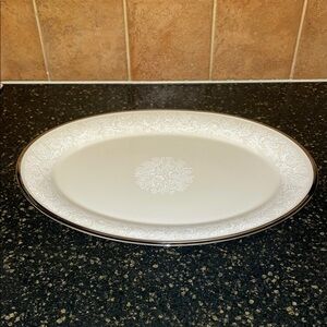 Lenox Moonspun Elegant Cream 16” Oval Serving Platter w/ Silver Rim VGUC Scratch